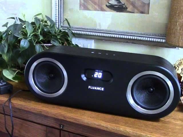 Sound & Vision Reviews the Fluance Fi50 High Performance Bluetooth Speaker System