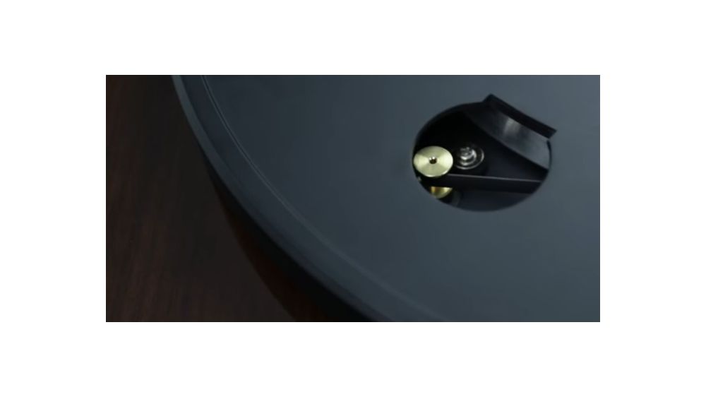 Direct Drive vs Belt Drive Turntable- Which is Better For Turntables?