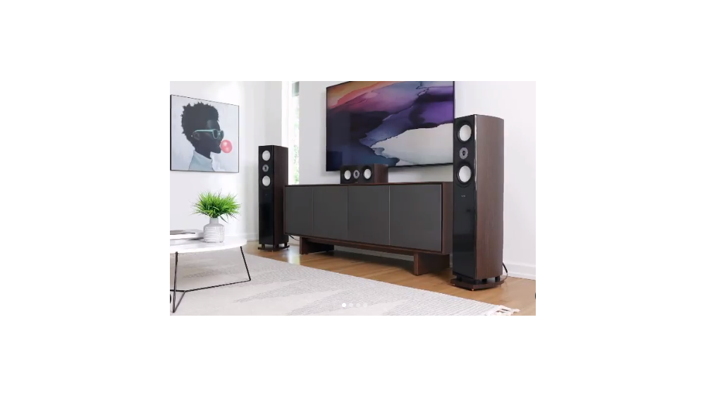 Andrew Robinson Reviews the XL8F Reference 3-Way Floorstanding Loudspeakers