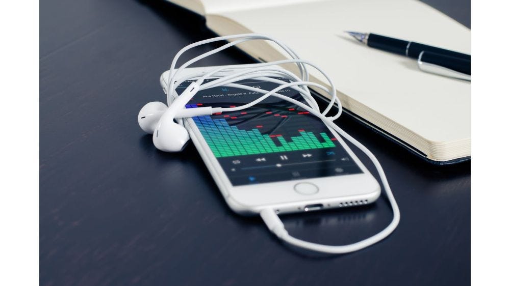 Analog vs Digital Music: How They Impact Playback