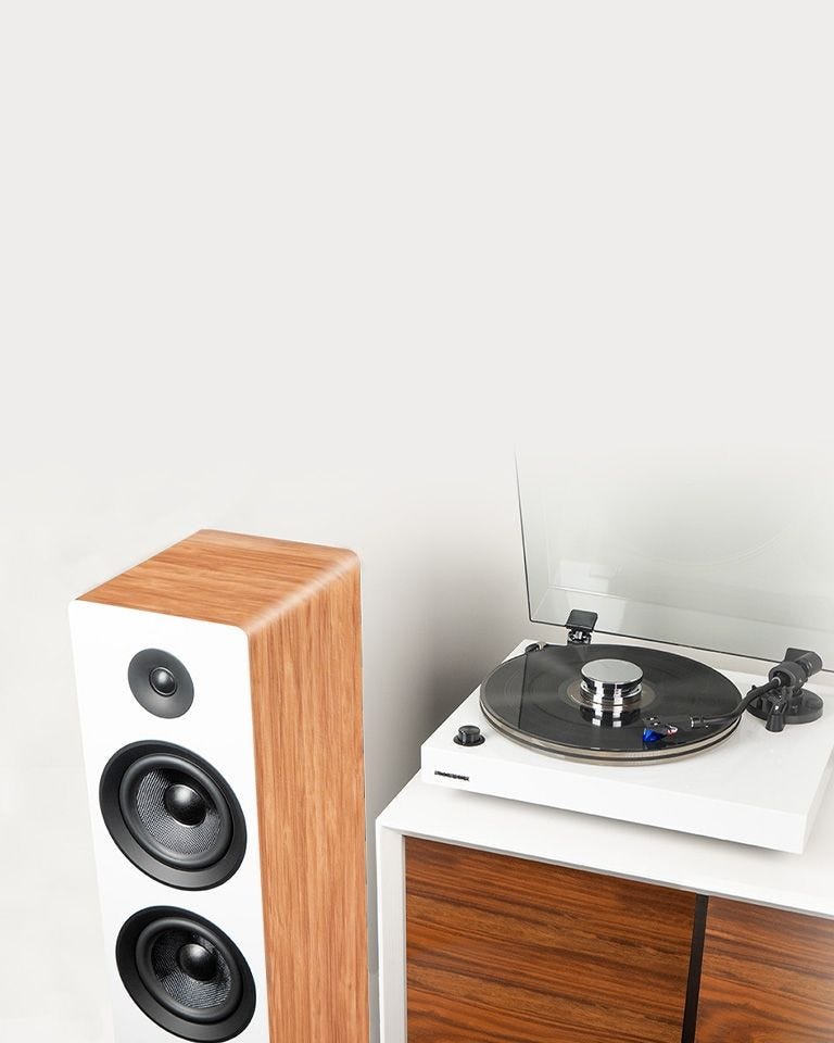 Ai81 Elite Powered Floorstanding Tower Speakers