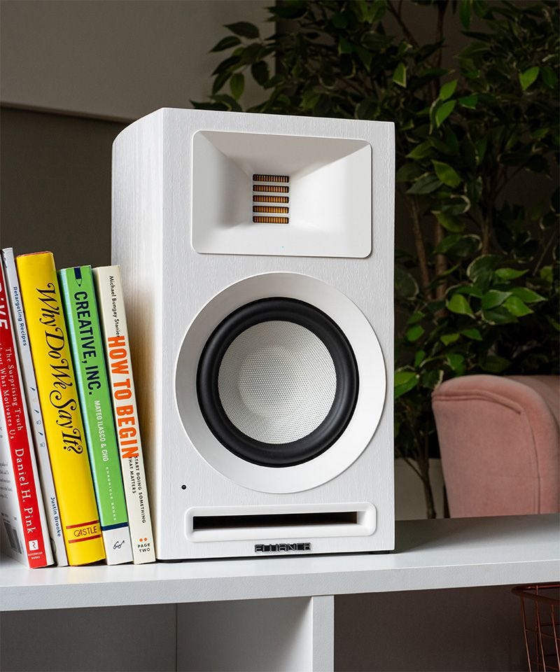 Ri71 Reference Stereo Powered Bookshelf Speakers