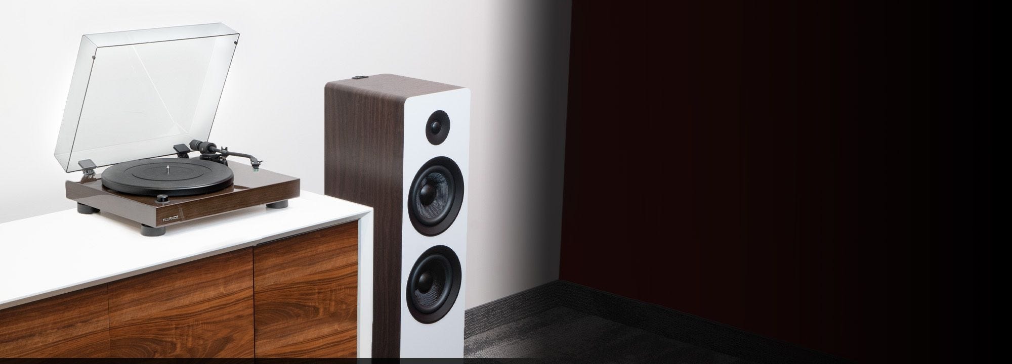 RT81 Elite High Fidelity Vinyl Turntable with Ai81 Elite Powered 2-Way Floorstanding Tower Speakers