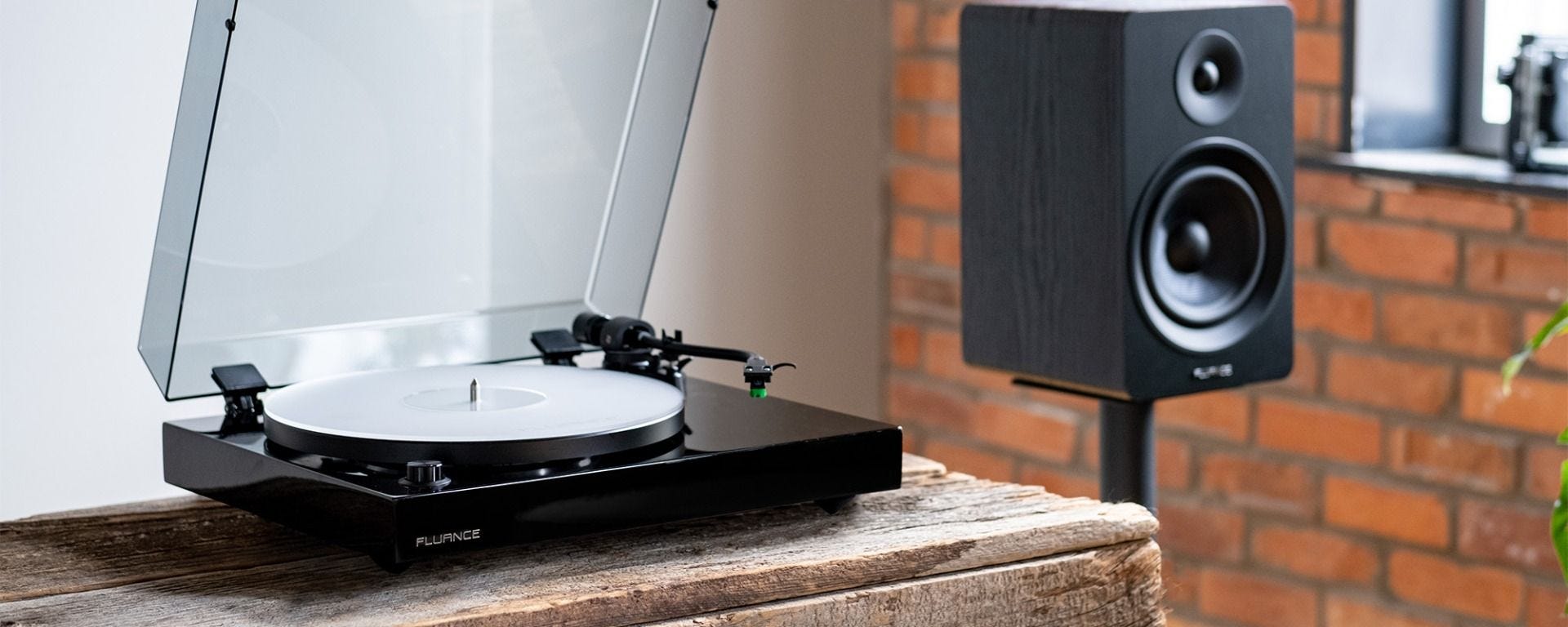 RT81+ Elite High Fidelity Vinyl Turntable