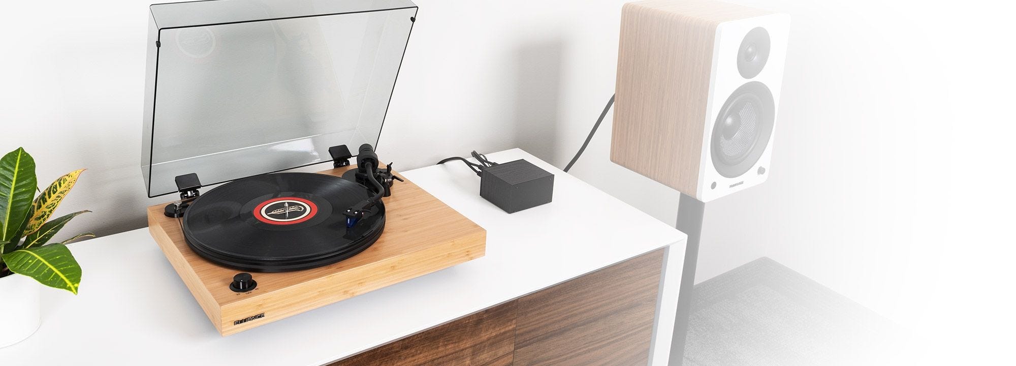 RT84 Reference High Fidelity Vinyl Turntable