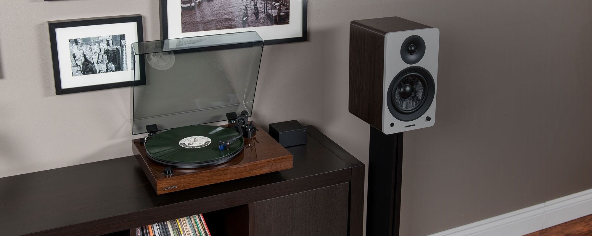 RT84 Reference High Fidelity Vinyl Turntable