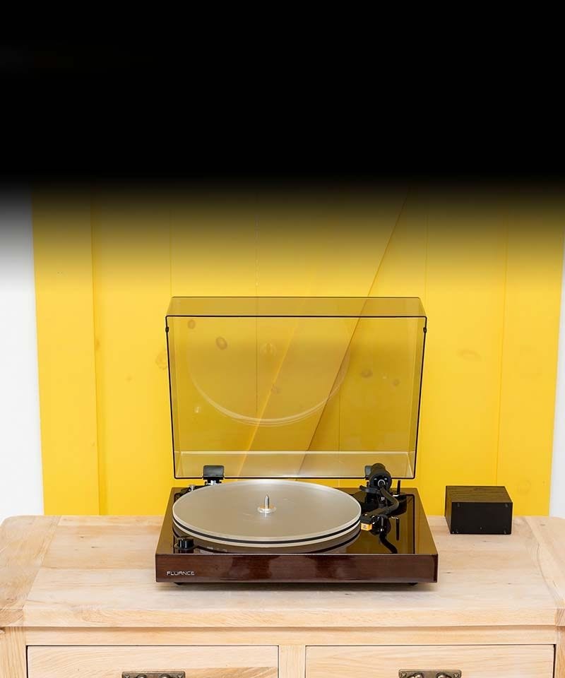 RT85N Reference High Fidelity Vinyl Turntable