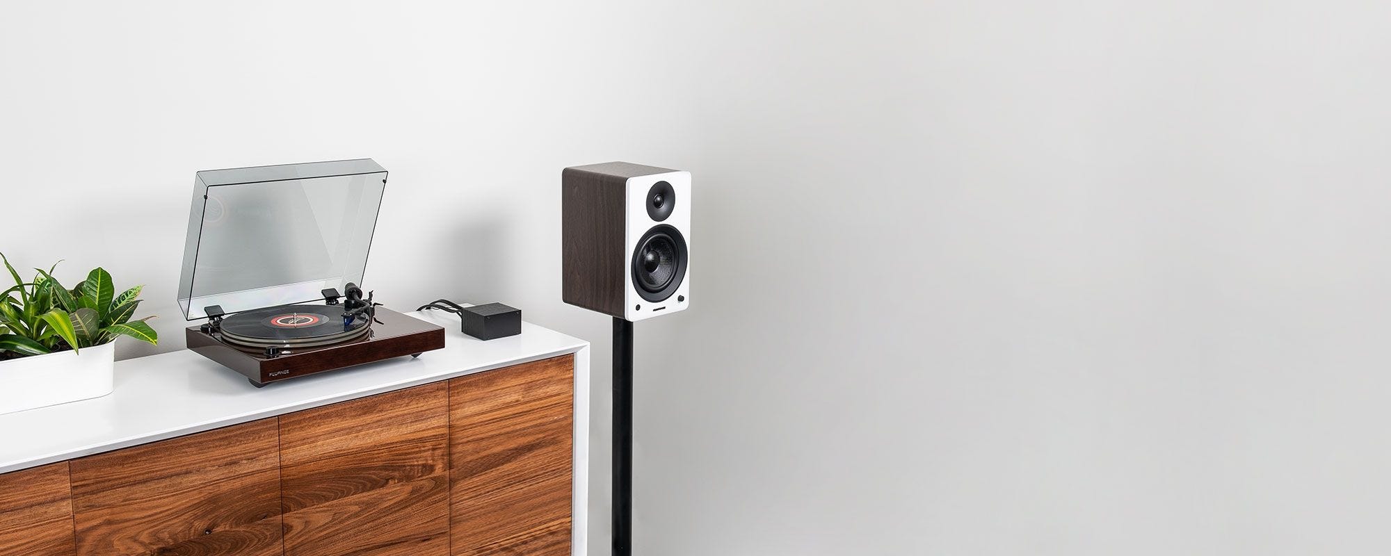 Reference RT85 High Fidelity Vinyl Turntable with PA10 Phono Preamp and Ai60 6.5” Powered Bookshelf Speakers