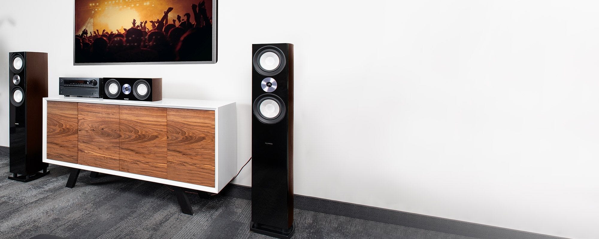 Reference High Performance 3-Way Floorstanding Loudspeakers